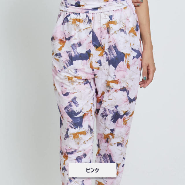ジュリエVeal brushプリントギャザーパンツ　ヨガ　レギンスパンツ 50%OFF【ジュリエ】brushプリントギャザーパンツ ボトムス 東京