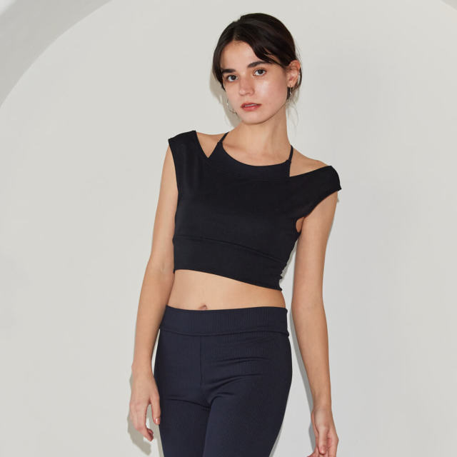 30%OFF【リナラメール】レイヤードトップス／ブラック トップス
